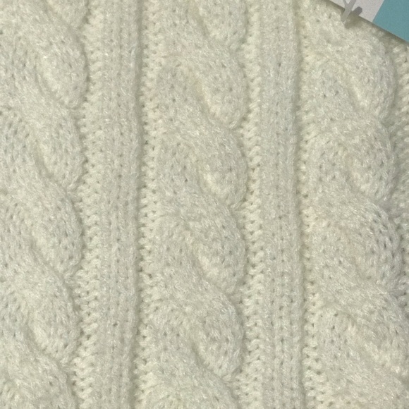 🎉2X HP🎉NWT Frisco cream cable knitted sweater - Picture 9 of 11